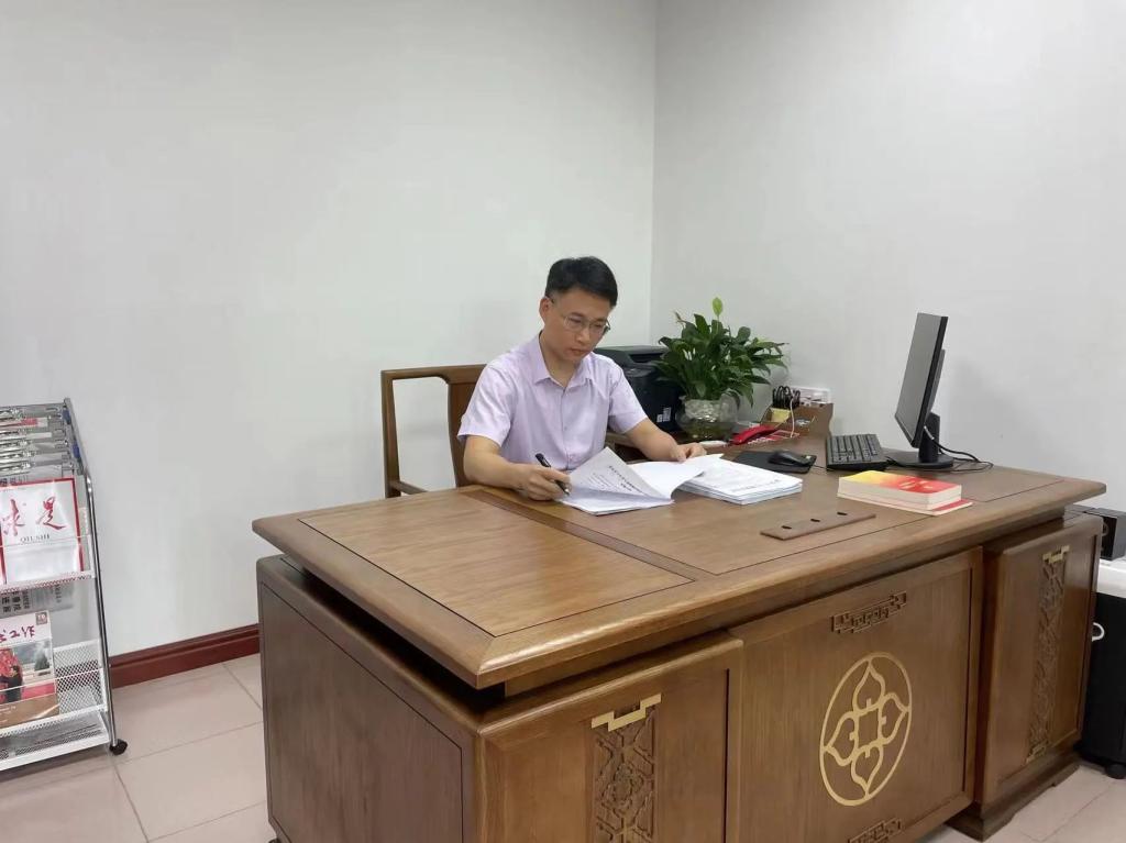 mksport校友许云获评第六届  广东省“人民满意的公务员”称号